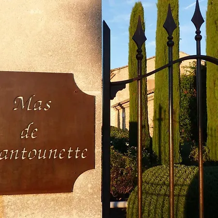 Mas De Chantounette Bed & Breakfast