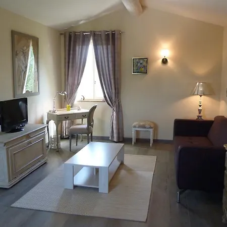Bed & Breakfast Mas De Chantounette *